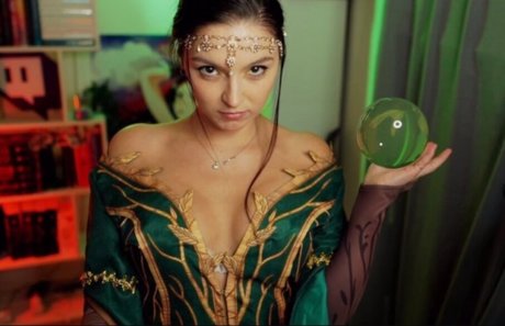 Bisscute pretty pornstar gallery