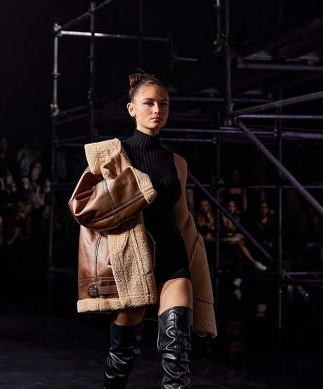 Leni Klum model adult gallery