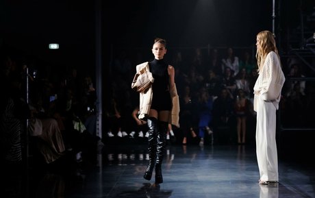 Leni Klum model adult archive