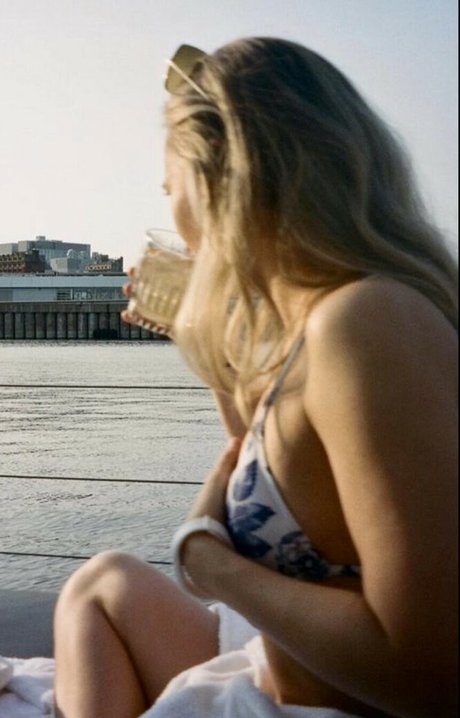 Madison Iseman art pornstar galleries