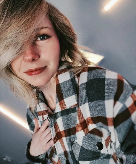 Missclick Gaming hd actress pic