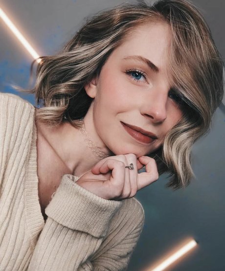 Missclick Gaming pornstar hd pics