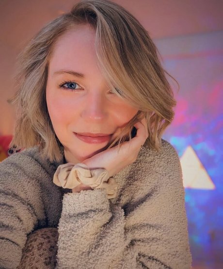 Missclick Gaming pretty pornstar gallery