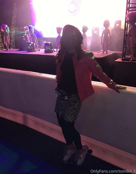 tomiko 1 model adult photos