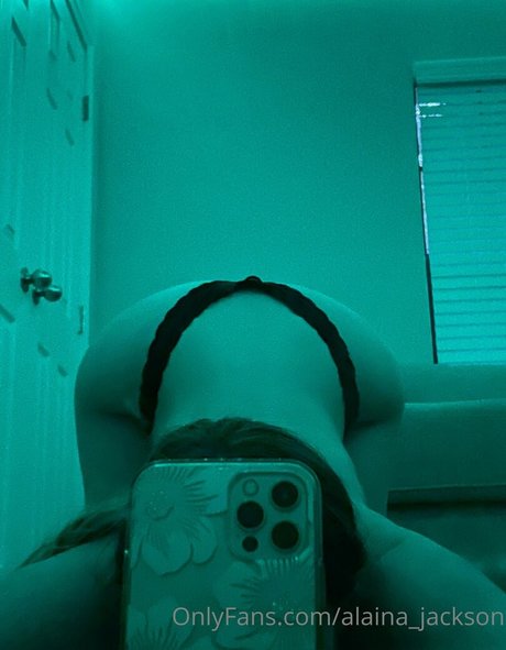 alaina jackson exclusive model pic