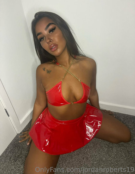 jordanroberts19 pornstar naked img