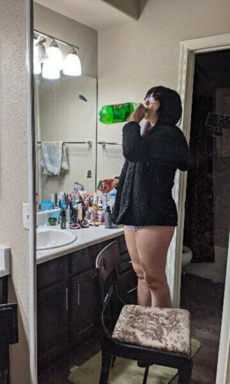 violet613videos nudes actress pic