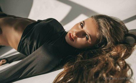 alice l model adult pictures