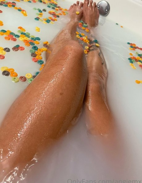 Nina Mon porn star pic