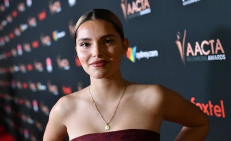 Inde Navarrette exclusive model archive