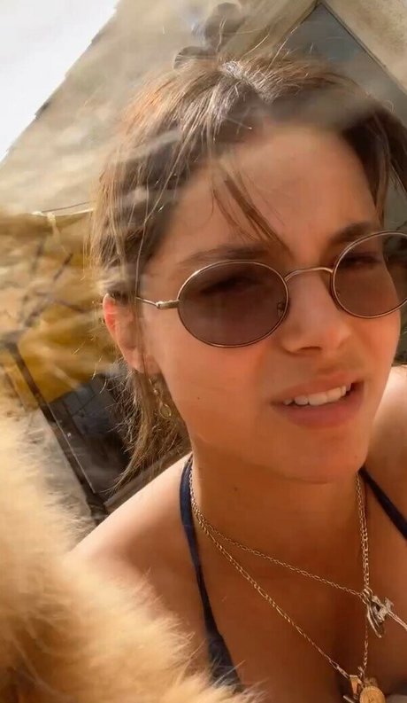 Inde Navarrette model beautiful pics