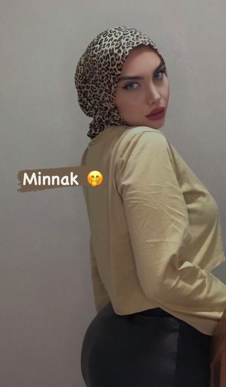 sariikubraa pornographic star picture