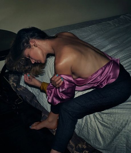 Milla Jovovich Profile pic