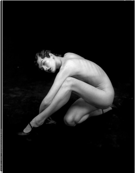 Milla Jovovich model exclusive pics