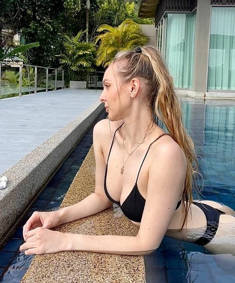 asian ladyboy onlyfans art nude pictures