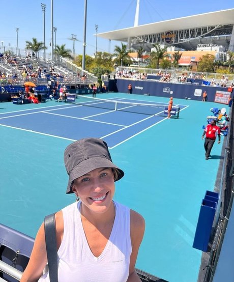 Barbara Coelho model pretty galleries