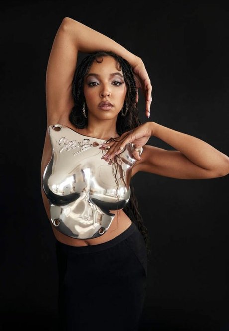 Tinashe nude model pictures