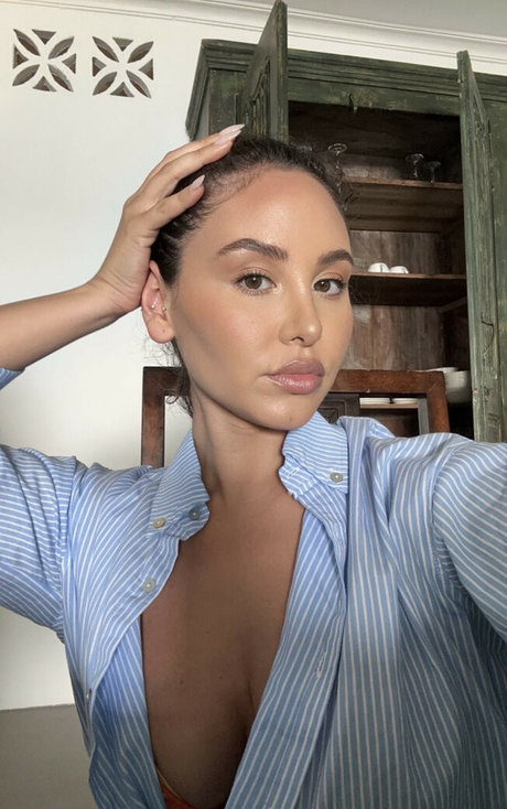 Catherine Mcbroom hot star pictures