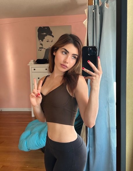 BotezLive star xxx pics