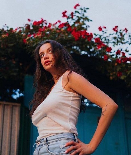 lyasheva model art pictures