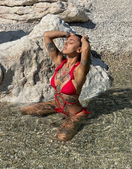 Alice Severi model photos