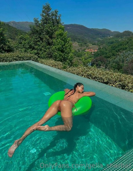 linda pretty xxx actress gallery