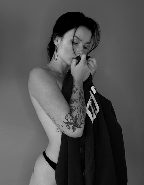 cowgirl milf onlyfans pornographic picture