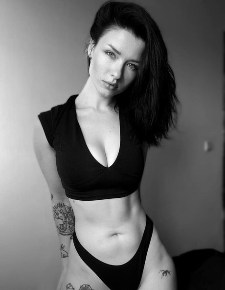 innervus high quality model image