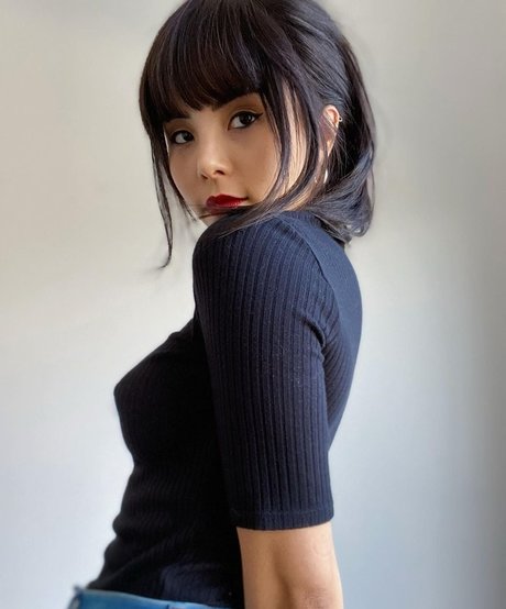 Anna Akana model archive