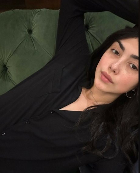 Alexa Mansour Profile pic