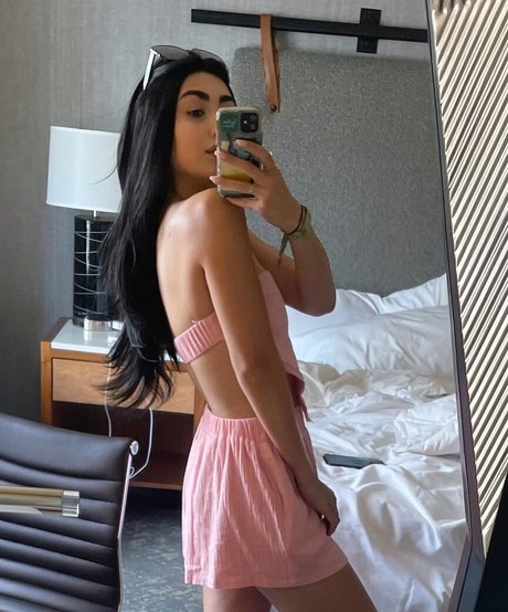 Alexa Mansour perfect star galleries