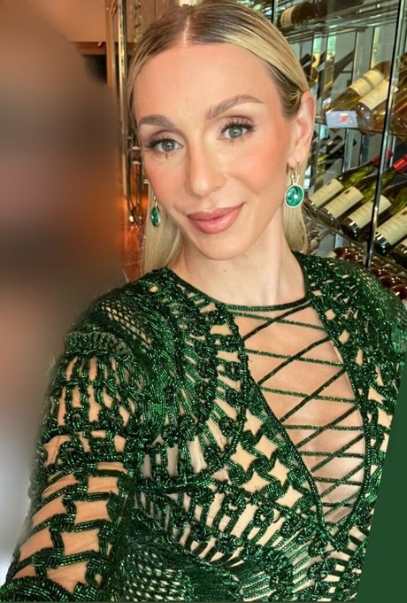 Charlotte Flair star nude pictures