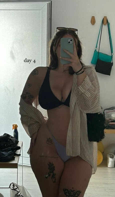 Isabella Dorta model adult pics