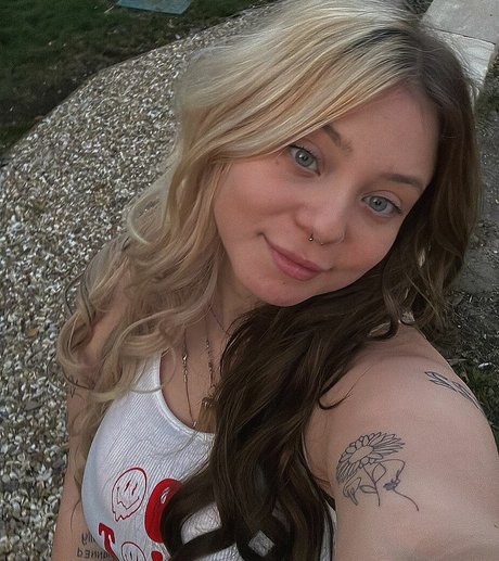 Isabella Dorta pornographic actress galleries