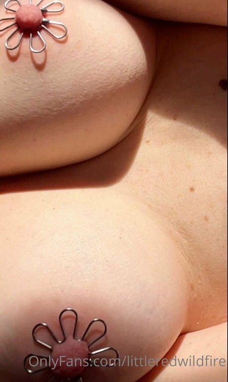 Pepper Rose hot actress picture