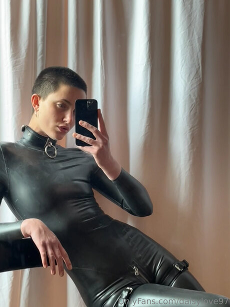 DaisyLove97 best star picture