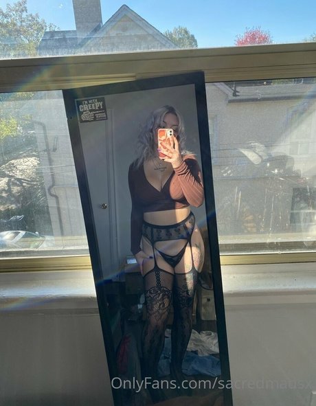 sacredmadsx model high quality pic