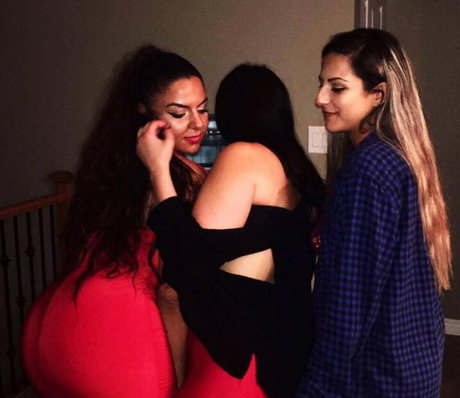 iloveteniah star xxx img