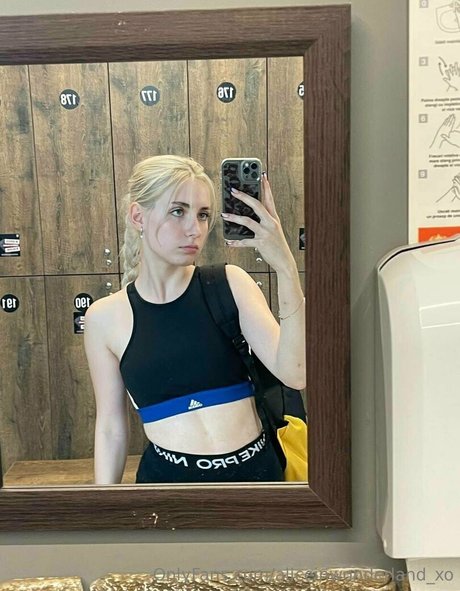 aliceinwonderland xo model porn archive