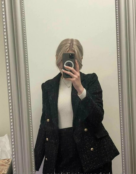 aliceinwonderland xo best star pictures