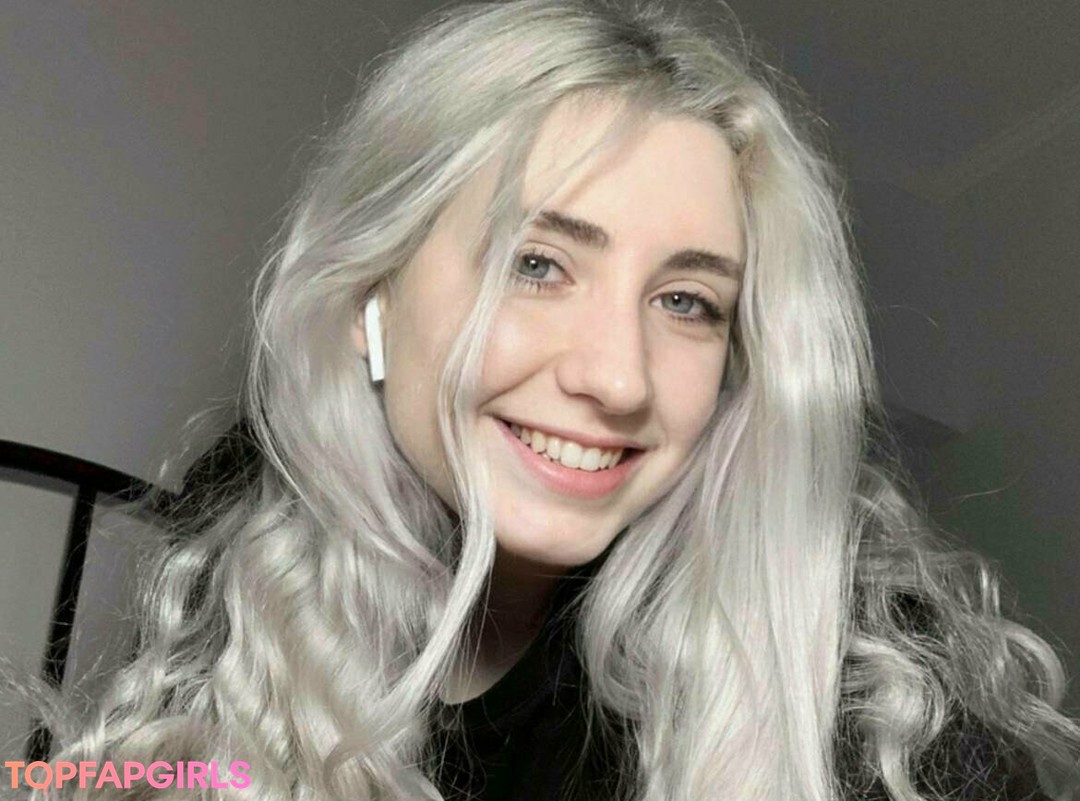 aliceinwonderland xo sexy actress galleries