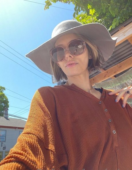 kyaas freefans model naked photo