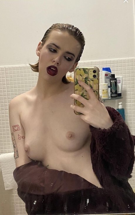 Cowgirldesserts xxx star picture