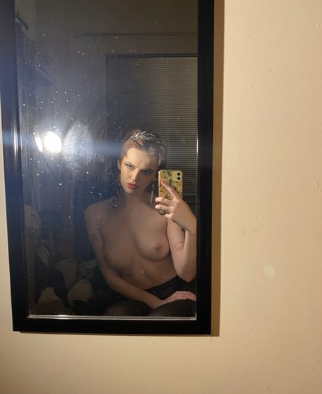 Cowgirldesserts pretty actress pictures