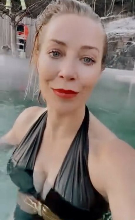 Laura Hamilton nice model galleries