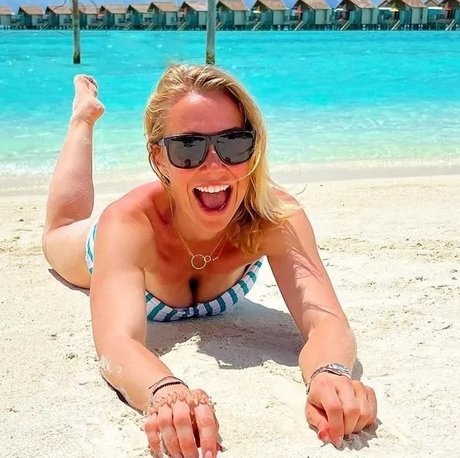 Laura Hamilton hd pornstar pic