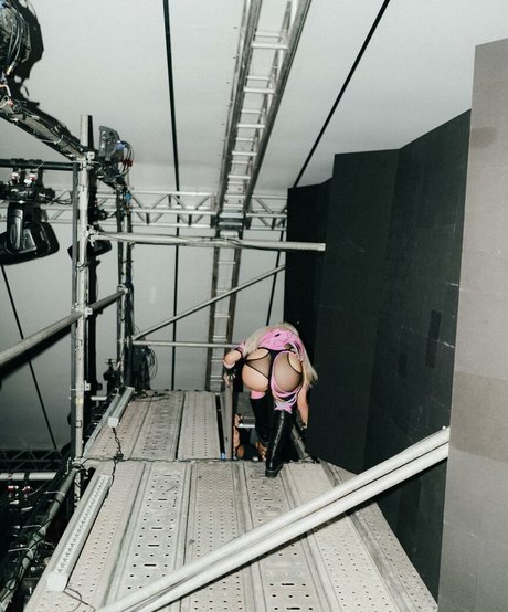 Luisa Sonza high quality actress image