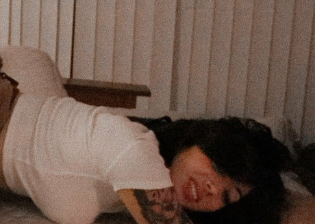 girldefeated star top photo