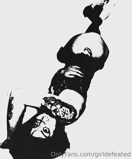 girldefeated exclusive star image