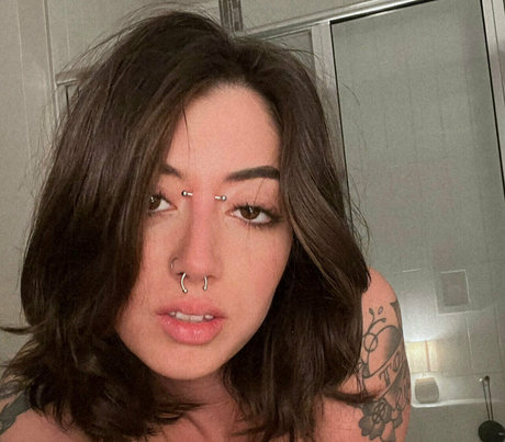 girldefeated star art gallery